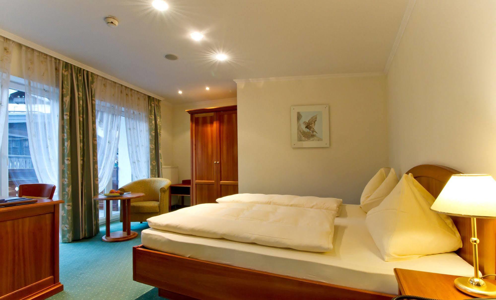 Hotel Weisser Hirsch Saint Wolfgang Zewnętrze zdjęcie
